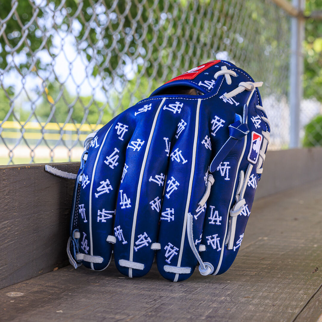 Los Angeles Dodgers Heart of the Hide 11.75-Inch Infield Glove