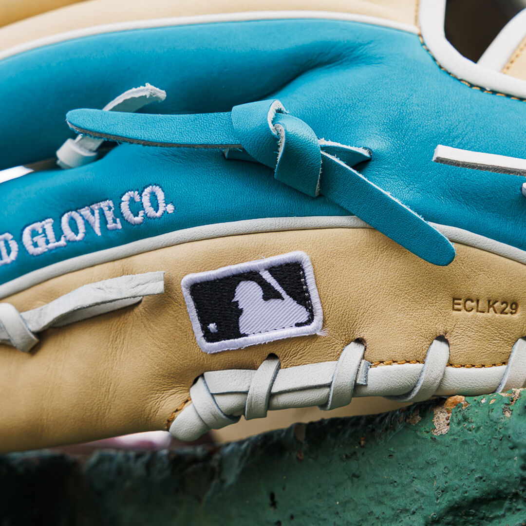 Exclusive Heart of the Hide 11.5-inch Infield Glove, Right Hand Throw