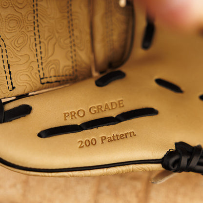 Heart of the Hide 11.75-inch Topo Print Wing Tip Glove