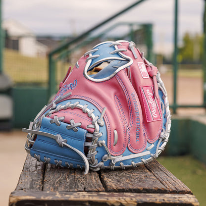 Exclusive Heart of the Hide 32.5" Catcher's Mitt, Right Hand Throw